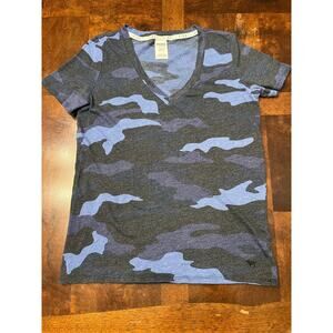 PINK Victoria’s Secret Blue Camo V-Neck Tee S Gray Heather Sleepwear Casual Top